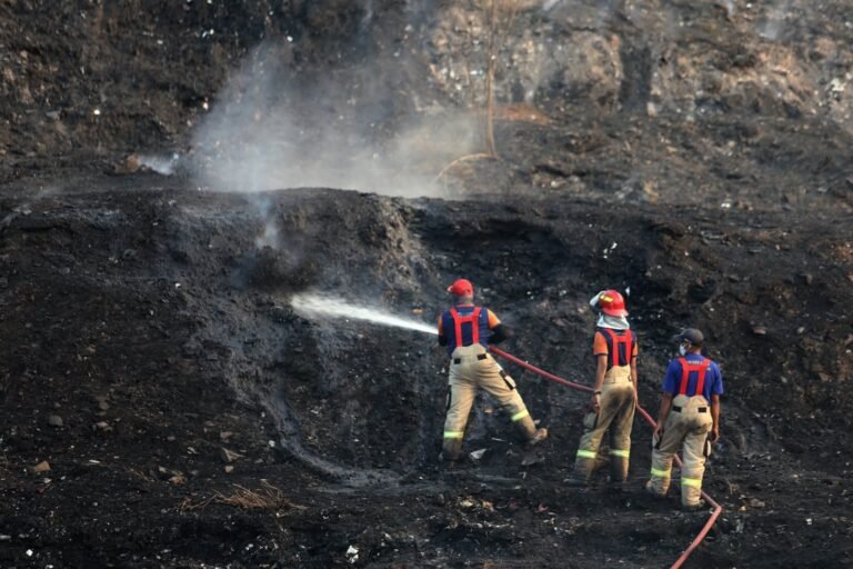 BNPB Pastikan Kebakaran TPA Jatiwaringin Tangerang Padam 100 Persen, Masuk Fase Pendinginan
